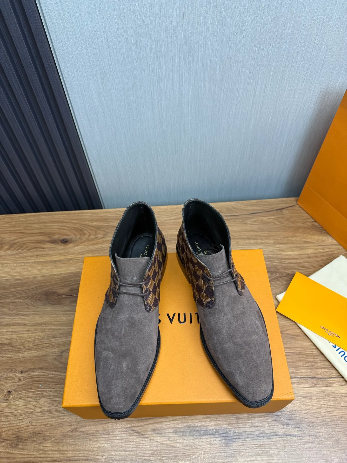 Men's shoes 💰760💰 LV. - Men's business casual leather shoes, top quality cow products. 1:1 shipment ⬆️Luxury and noble 👞All imported original brand leather materials, just to create a more comfortable wearing experience, upper: original cowhide ➕Imported full cow lining, original outsole ✔️16-45 (38.45 non-returnable)